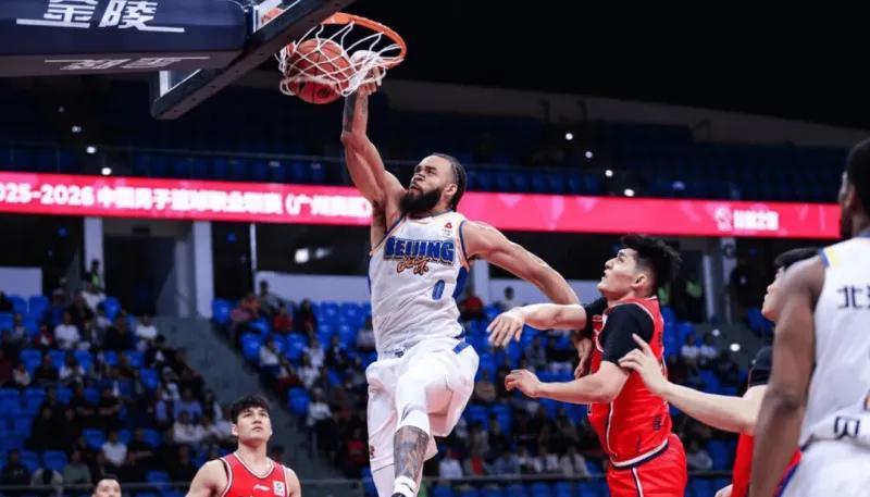 爱奇艺体育直播-北京98-85广州迎3喜1忧！内线顶级，方硕拾最佳角色，杰曼咋整？